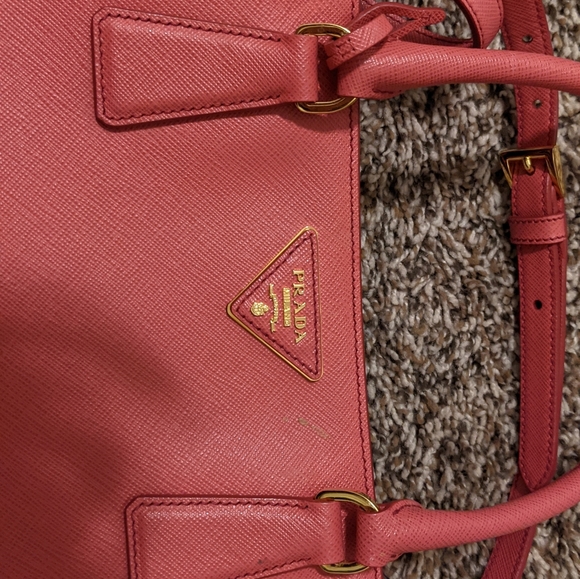 Prada Saffiano handbag - Picture 2 of 9